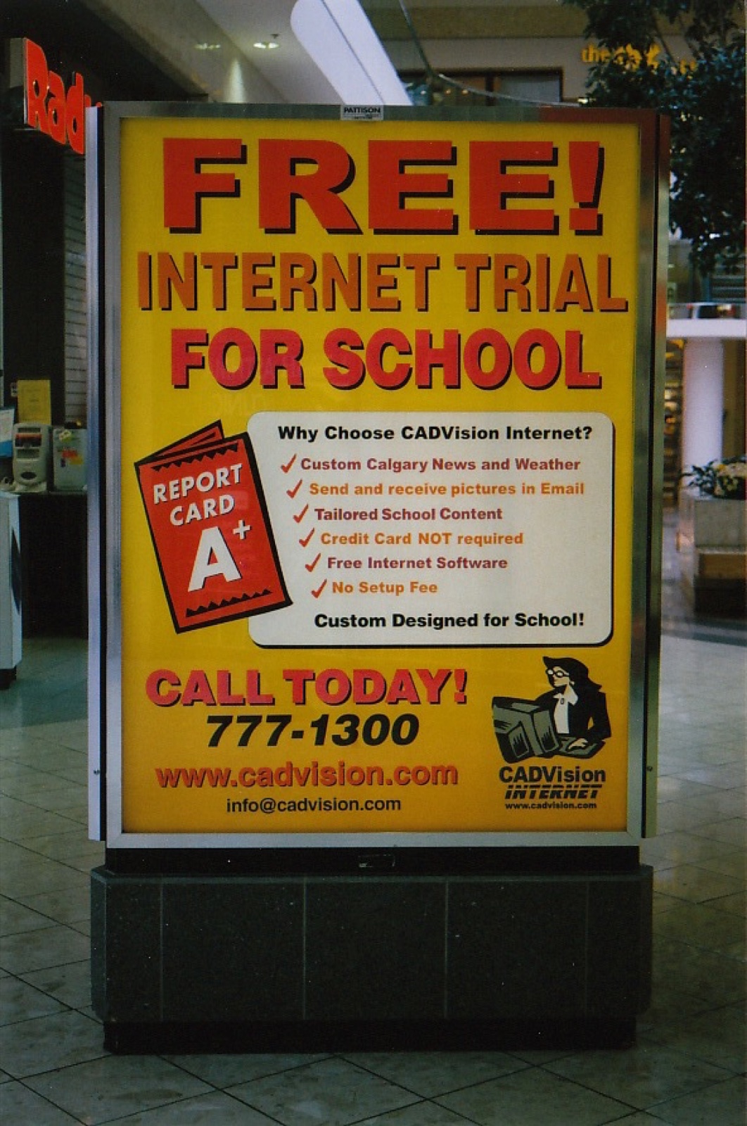 Mall kiosk — Free Trial for School